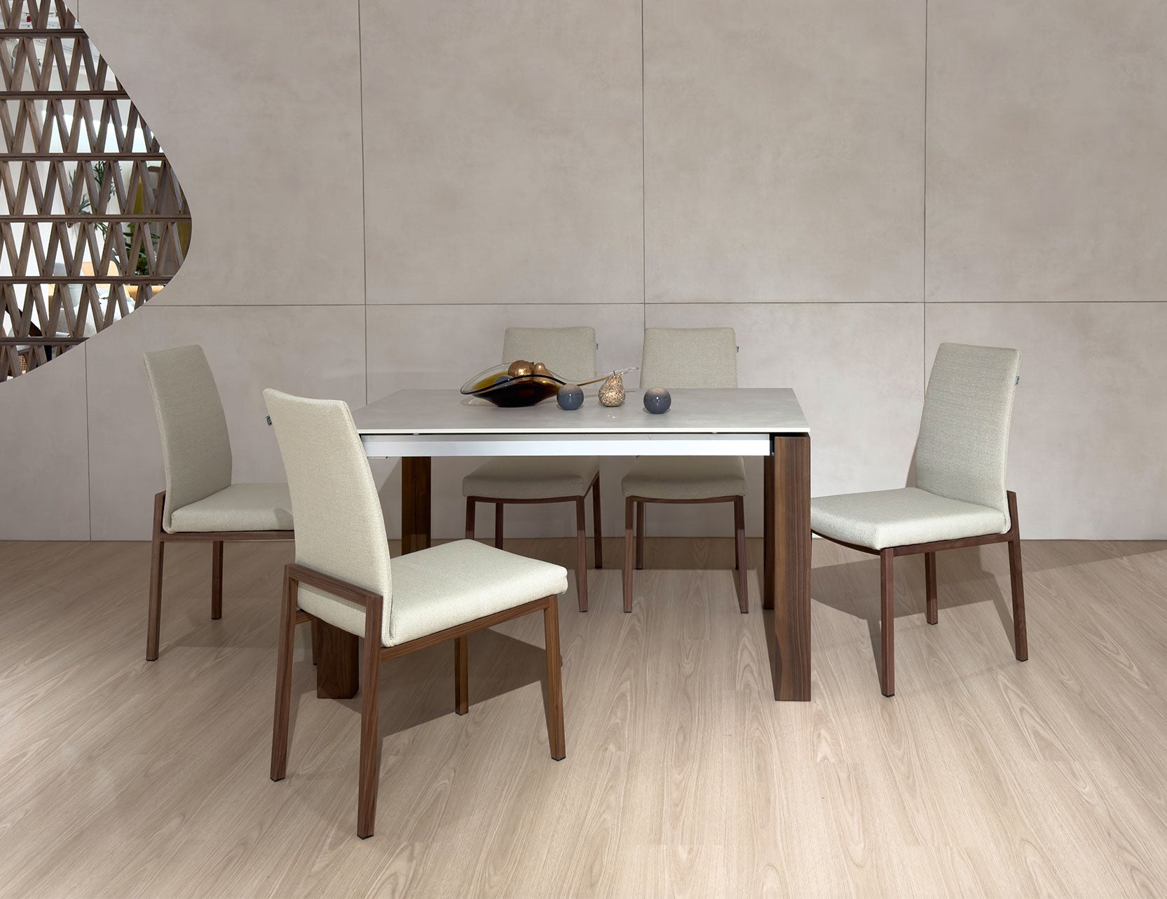 Carment dining set front view showcasing table design