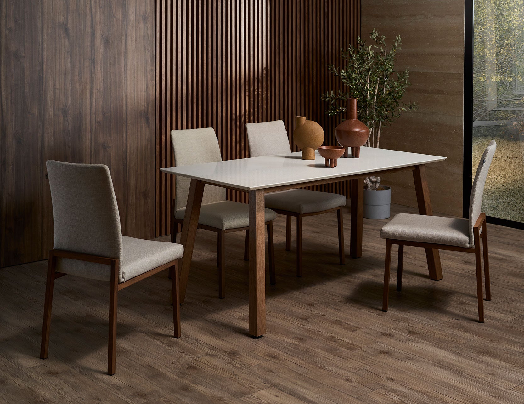 Bolda dining set paired with Flex chairs