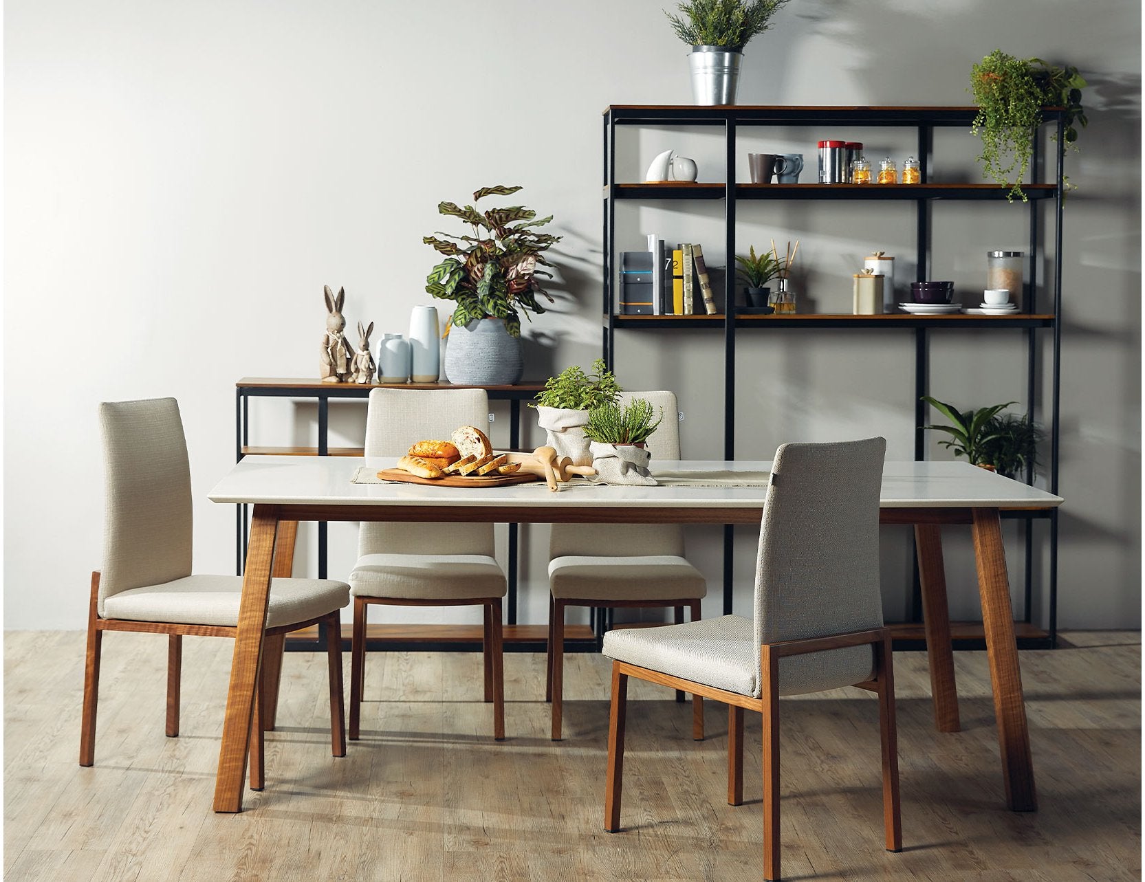 Bolda dining table featuring a sculptural base design