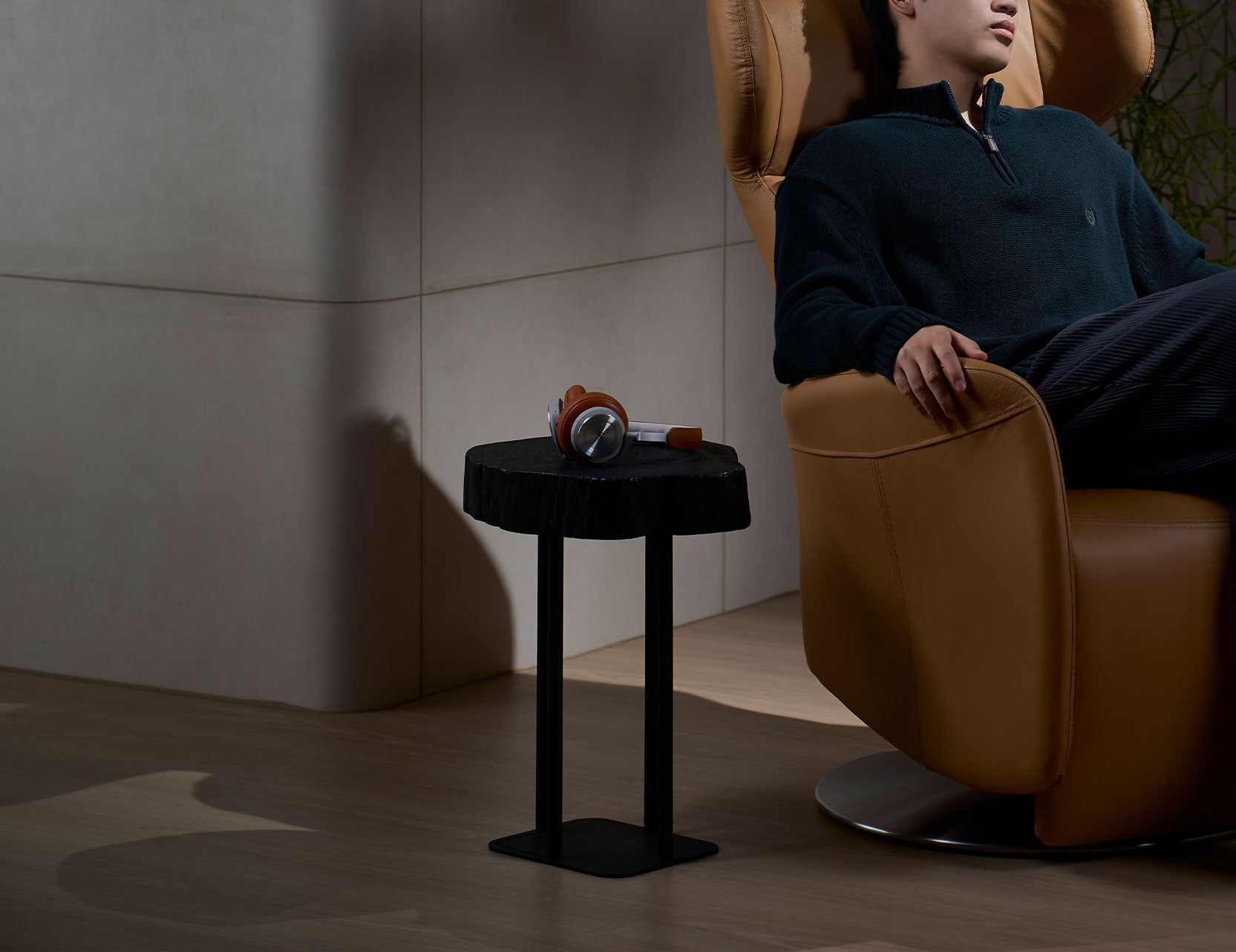 Ignis bedside table with a sleek contemporary design