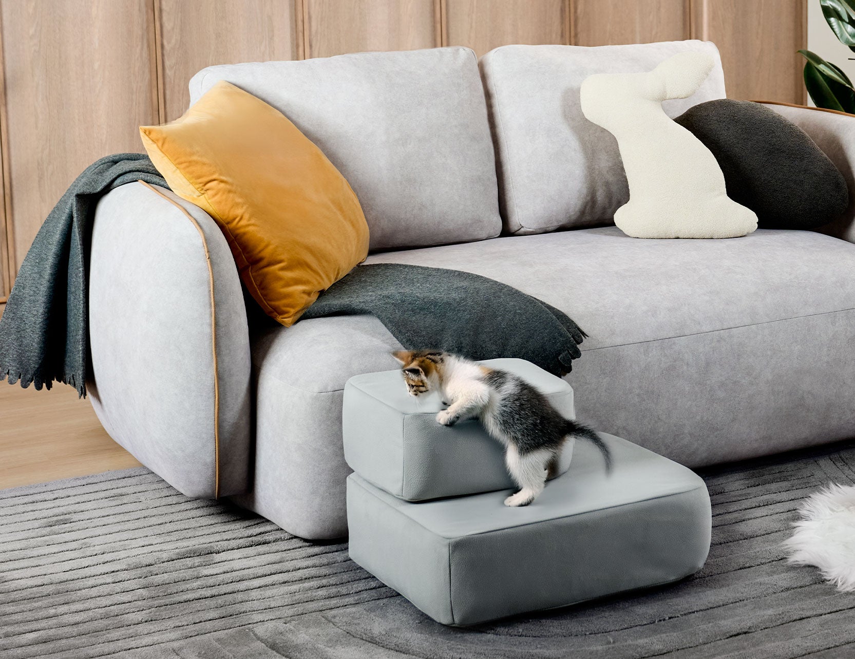 Pet steps for small pets to climb safely