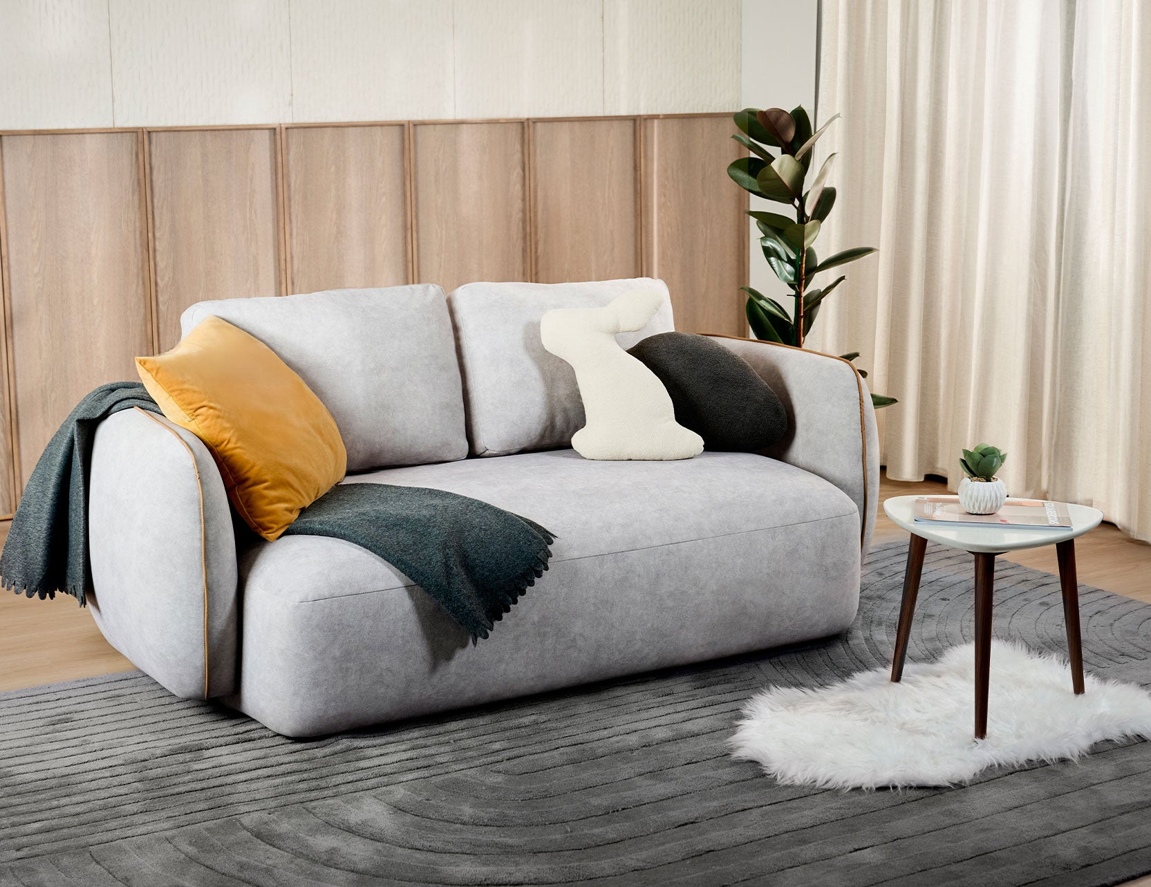 Danska coffee table with a compact round form