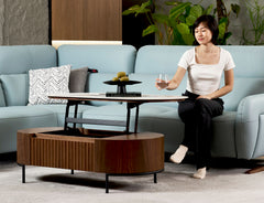 Fluto coffee table highlighting its sculptural base