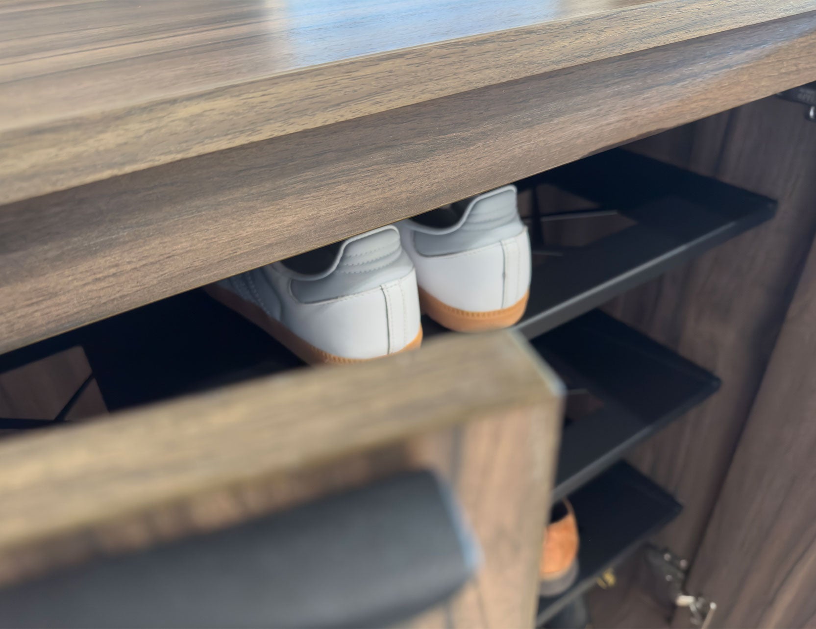 Nero shoe rack designed for organised storage